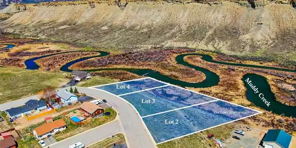 Image 2: Aerial - Markers and outlines are to give a general idea of the property location and are not to be relied upon. Image 2: Aerial - Markers and outlines are to give a general idea of the property location and are not to be relied upon.