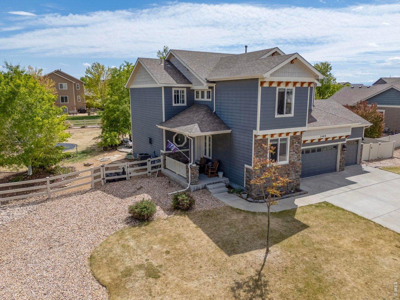 Image 3: An outstanding variety of beautiful trees, shrubs and perennials make this a delightfully scenic place to live. Image 3: An outstanding variety of beautiful trees, shrubs and perennials make this a delightfully scenic place to live.