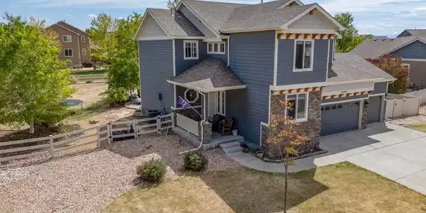 Image 3: An outstanding variety of beautiful trees, shrubs and perennials make this a delightfully scenic place to live. Image 3: An outstanding variety of beautiful trees, shrubs and perennials make this a delightfully scenic place to live.