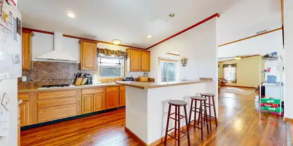 Image 2: Kitchen Image 2: Kitchen