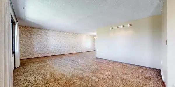 Image 4: Entry to Living Room Image 4: Entry to Living Room