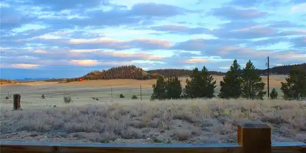 Image 4: Peaceful Setting!
