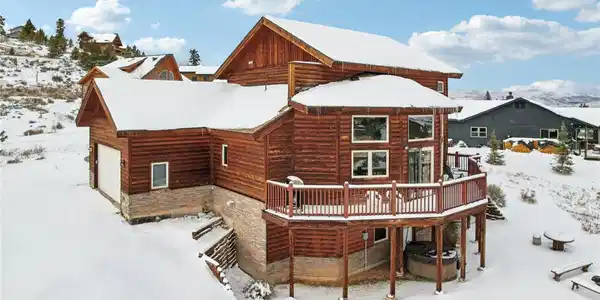 108 Hummingbird Way