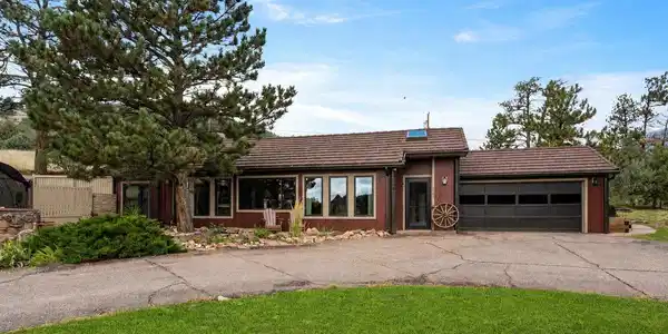 123 Mohawk Rd