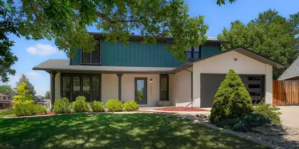 1096 Princeton Dr