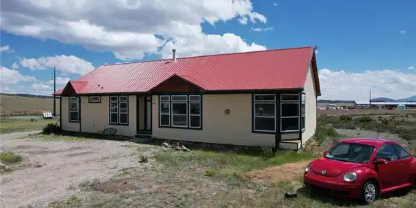 1309 Meadow Dr
