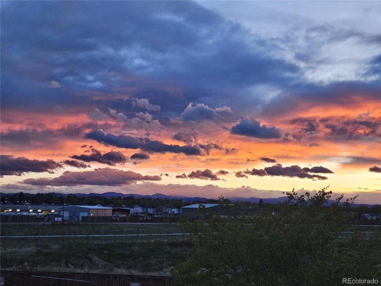 Image 2: Enjoy the Beautiful Sunsets Image 2: Enjoy the Beautiful Sunsets