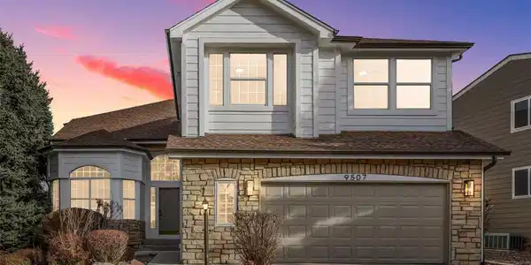 9507 Burgundy Cir