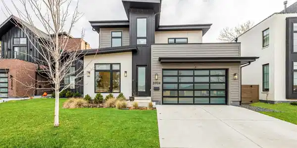 5904 W 37th Place