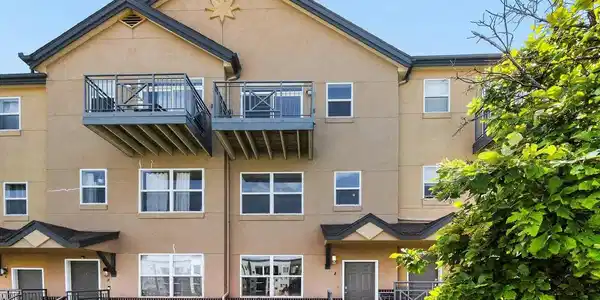 Image 3: Exterior Front Image 3: Exterior Front