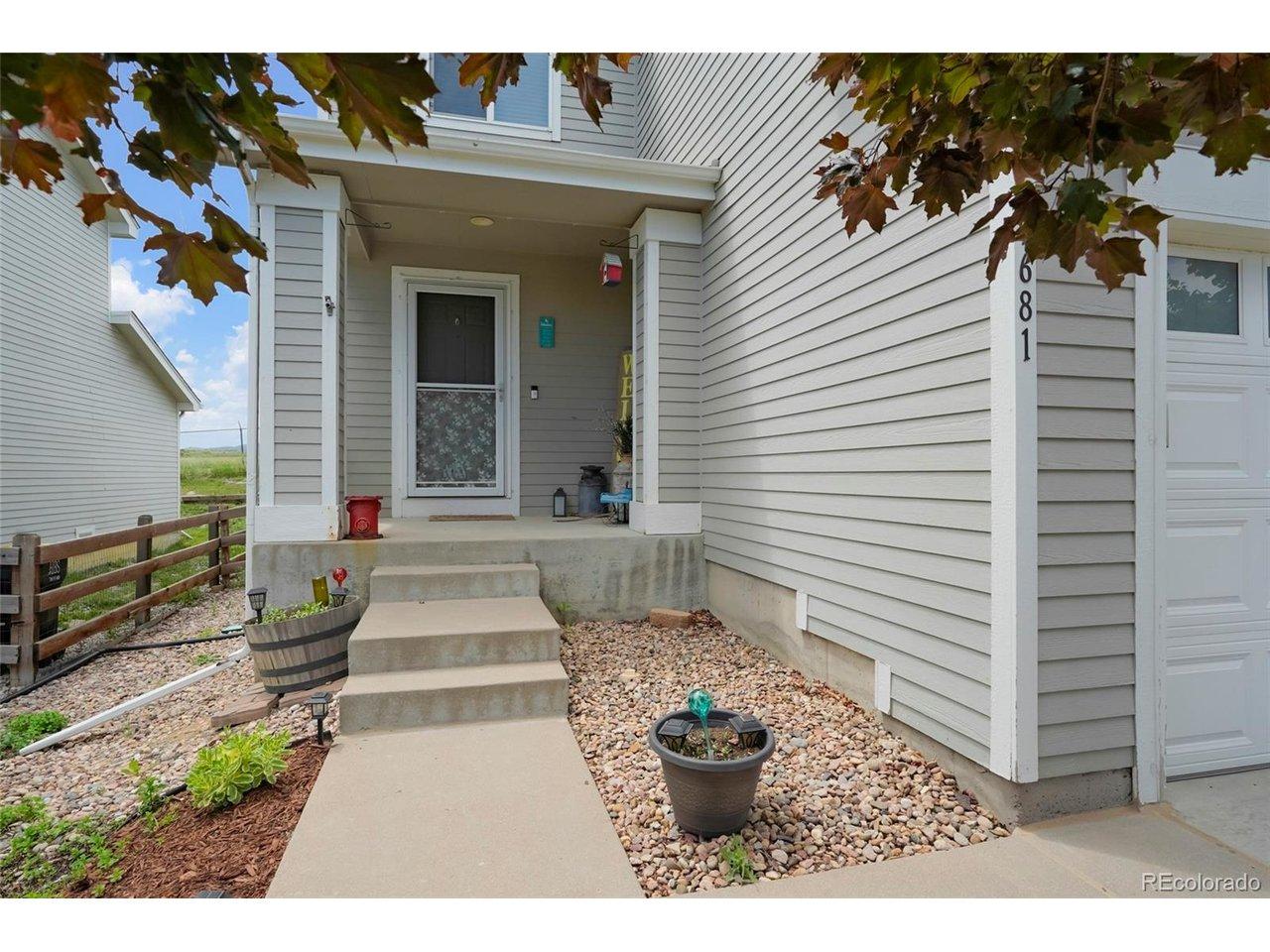 Image 3: Front porch Image 3: Front porch