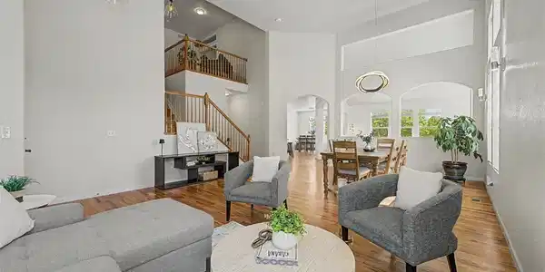 Image 4: Vaulted ceilings and a warm living space greet your guests Image 4: Vaulted ceilings and a warm living space greet your guests