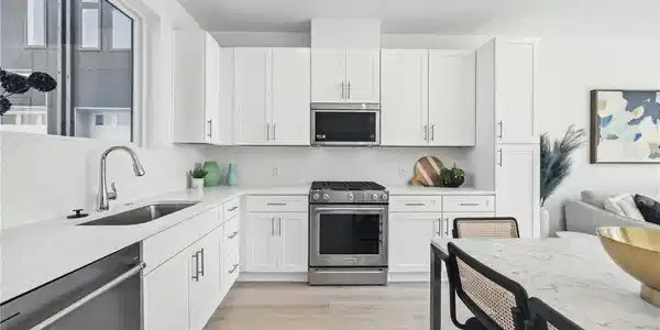 10 Oneida Ct