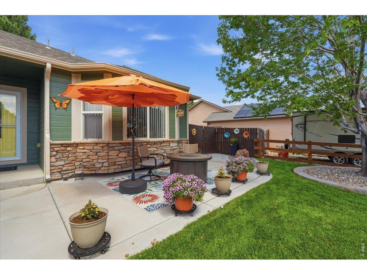 Image 4: Enjoy your east facing front porch Image 4: Enjoy your east facing front porch