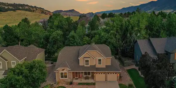8 Summit Cedar Dr