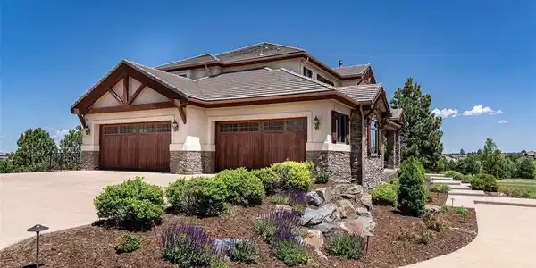 Image 3: Garage Exterior Image 3: Garage Exterior