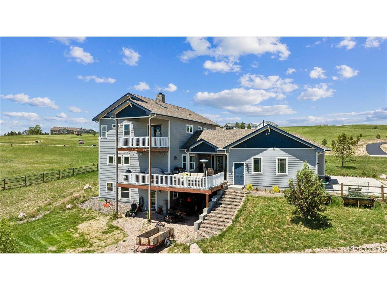 Image 2: Back Decks & Yard Image 2: Back Decks & Yard