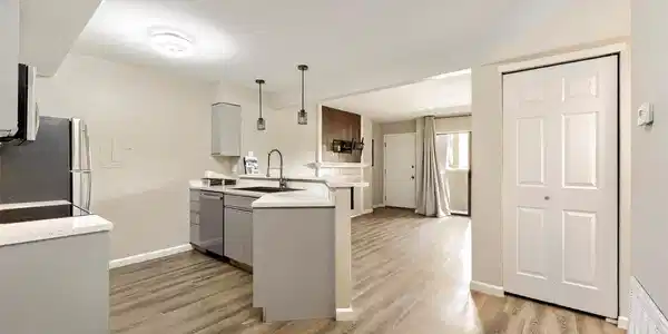 30 S Boulder Cir