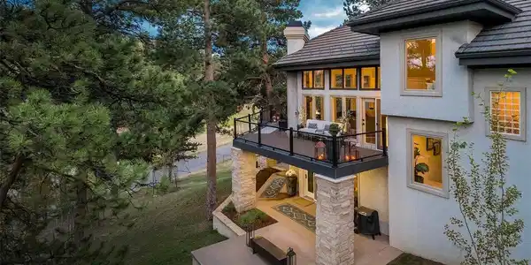 Image 3: Entertainment dream, step onto luxury and comfort on all levels with multiple outdoor livng spaces Image 3: Entertainment dream, step onto luxury and comfort on all levels with multiple outdoor livng spaces