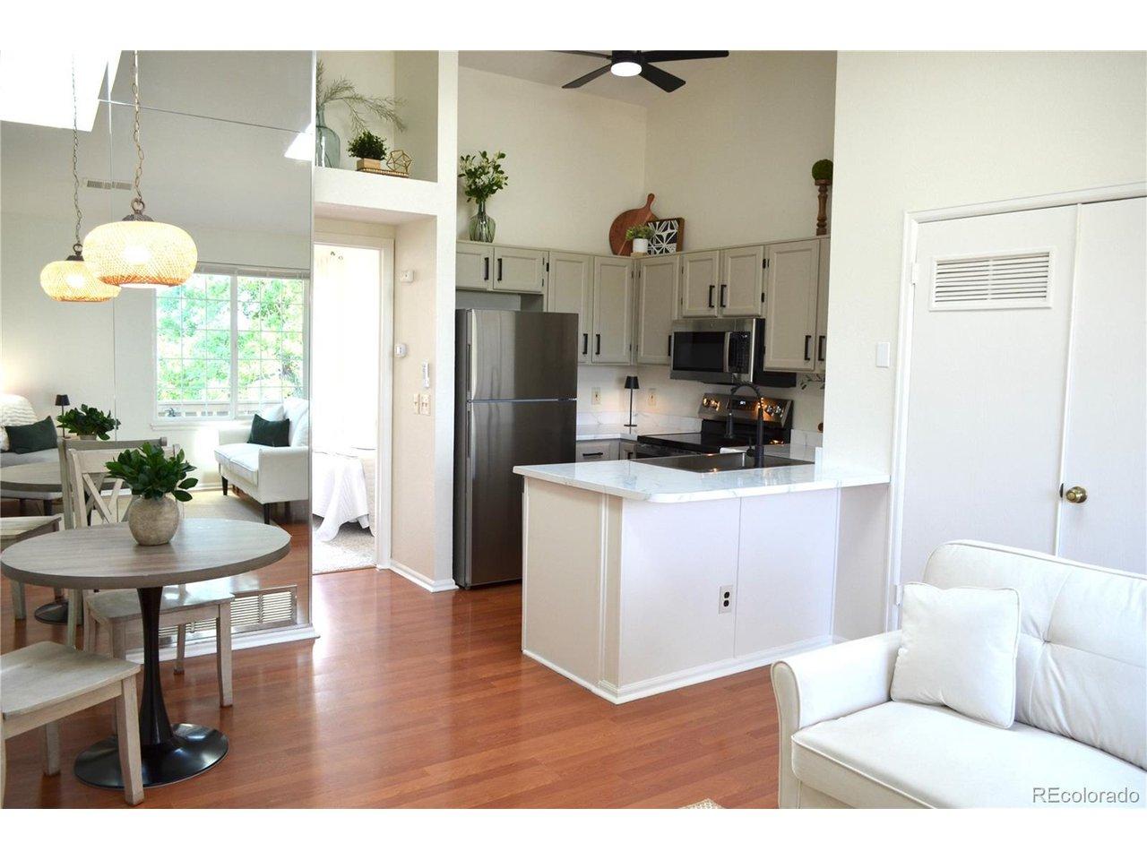 Image 1: Just Remodeled!! Image 1: Just Remodeled!!