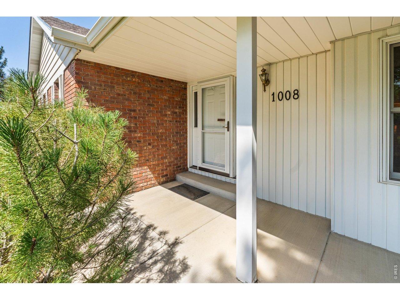 Image 3: Cute front porch with beautiful mountain view! Image 3: Cute front porch with beautiful mountain view!