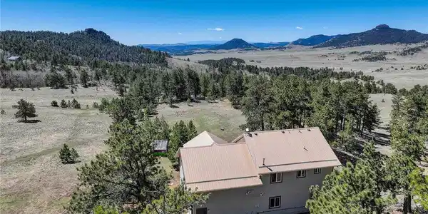 777 Deerview Dr