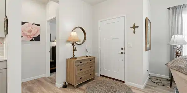 Image 3: Entry Image 3: Entry