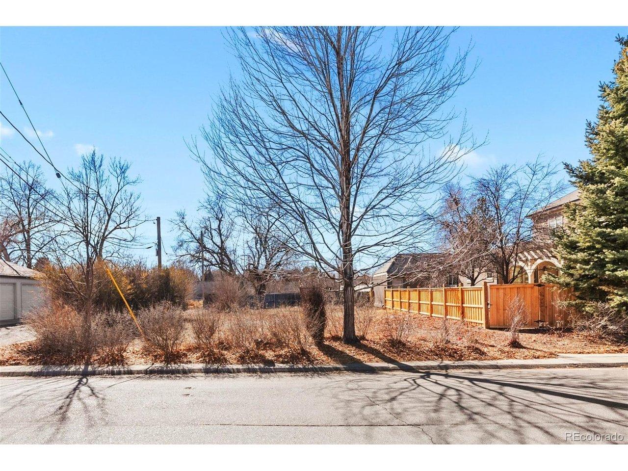Image 2: 6,013 sq ft lot (55'x 110')