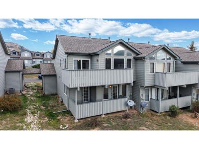 1555 Raven Cir