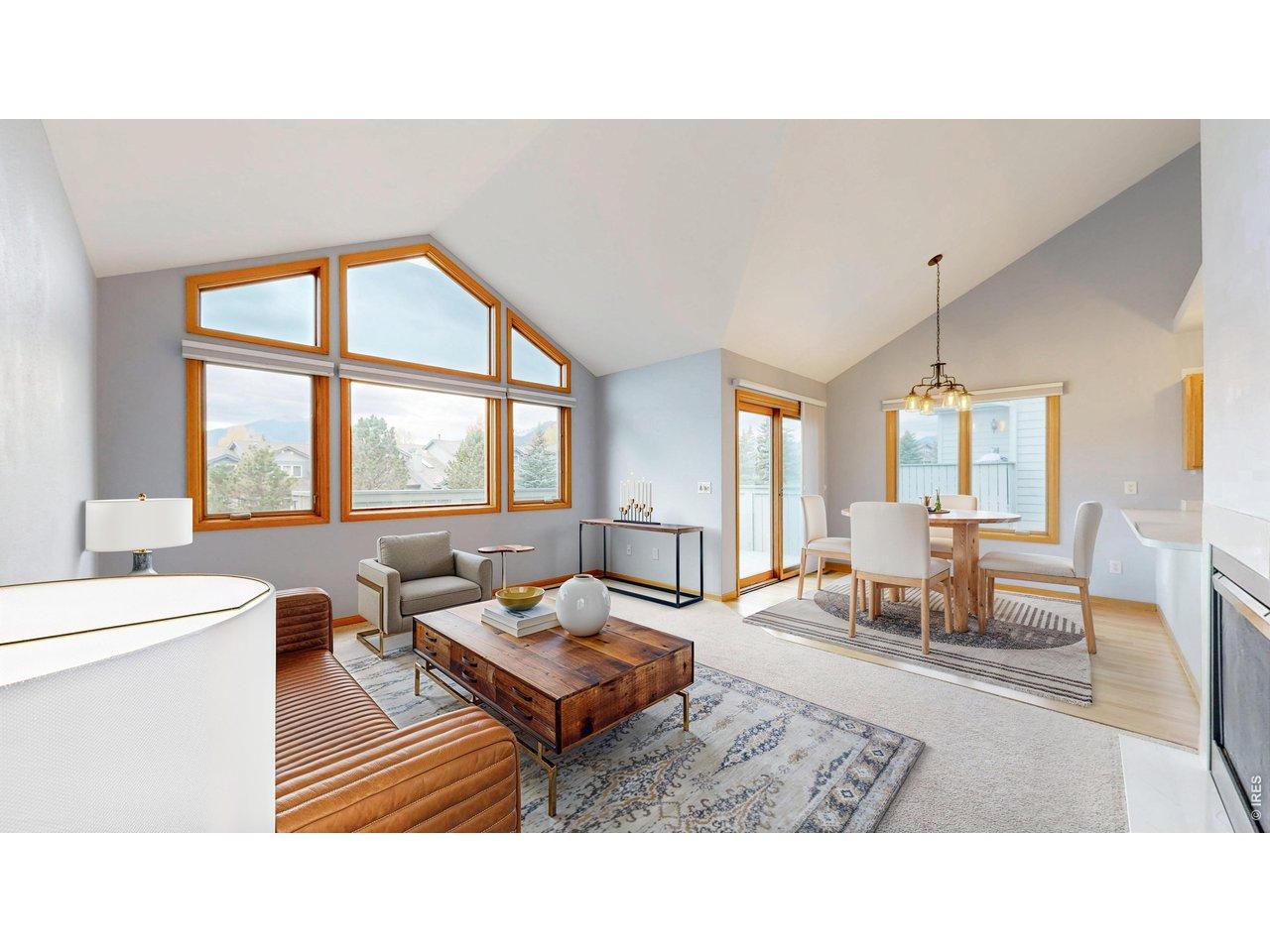 Image 4: Living Room with Views Image 4: Living Room with Views