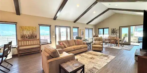 Image 3: Living Room Image 3: Living Room