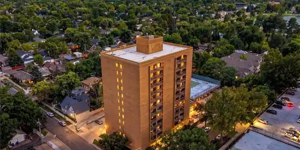 Image 4: Overhead Twilight View of Penthouse Suite by Wash Park Image 4: Overhead Twilight View of Penthouse Suite by Wash Park