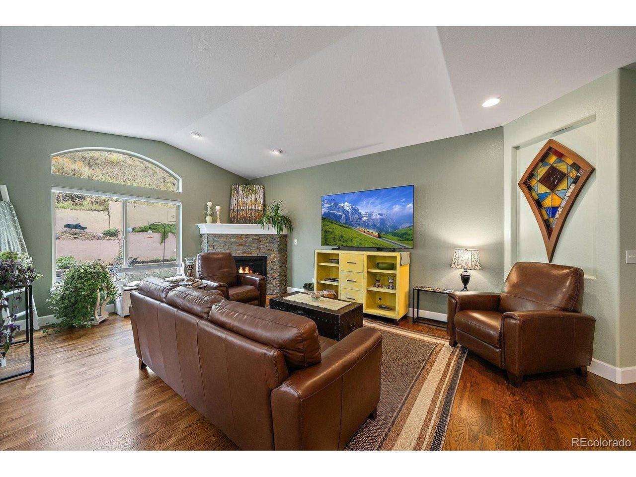 Image 4: Great Room Image 4: Great Room