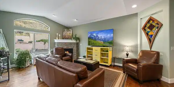 Image 4: Great Room Image 4: Great Room