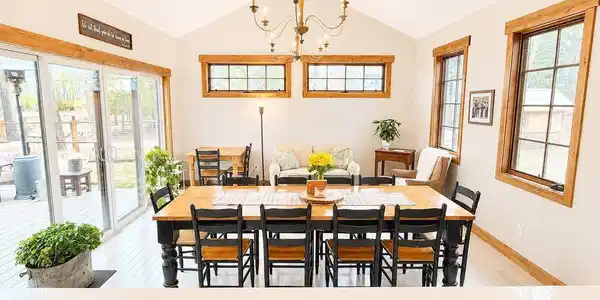 Image 2: Dining