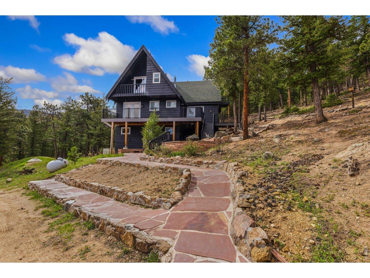 Image 2: Beautiful flagstone walk-way Image 2: Beautiful flagstone walk-way