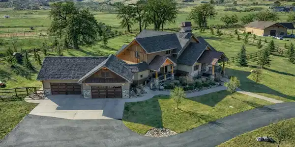 8150 Open View Pl