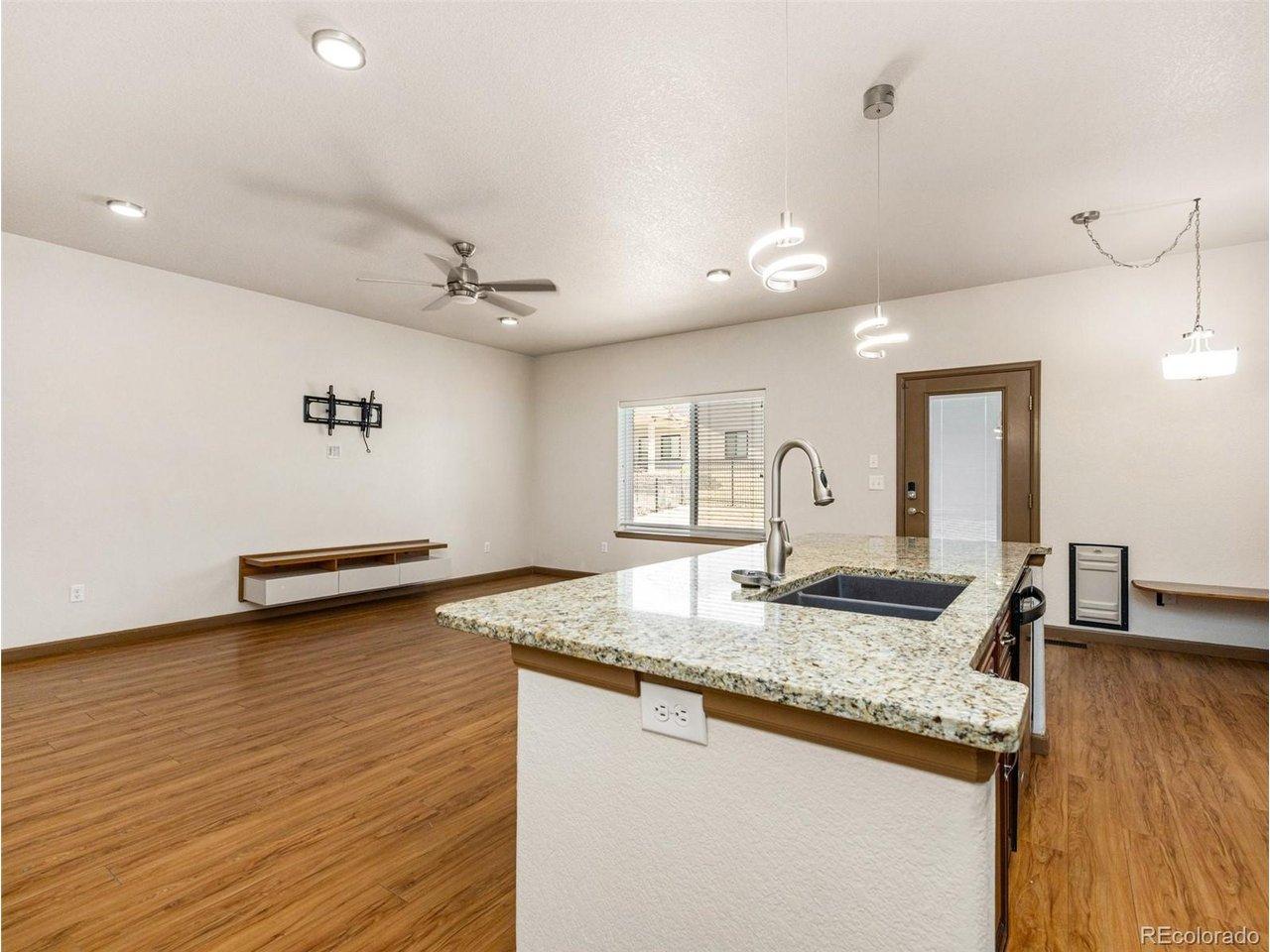 Image 3: Great Room cont. Image 3: Great Room cont.