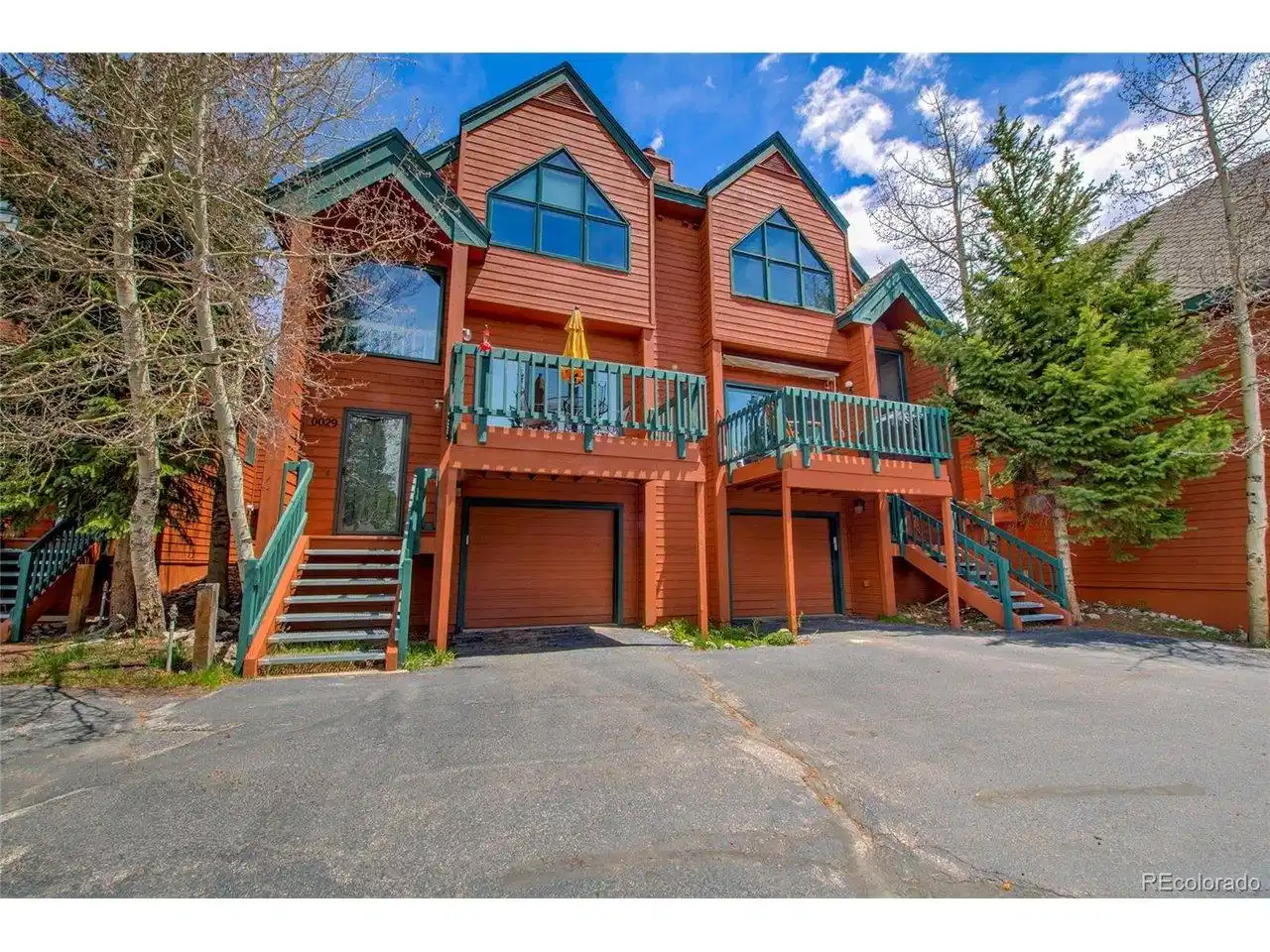 Image 1: Welcome to your perfect mountain home!