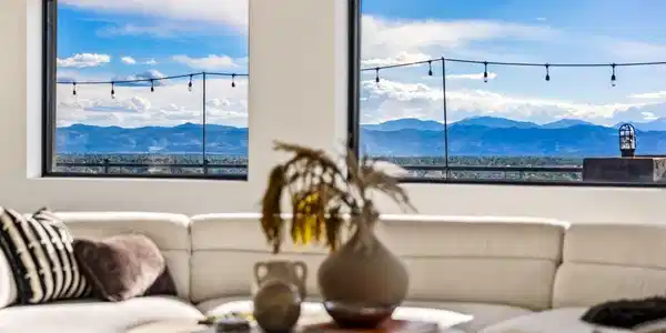 Image 4: Best mountain views in the city