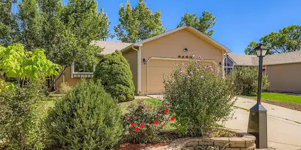 2108 Tulip St