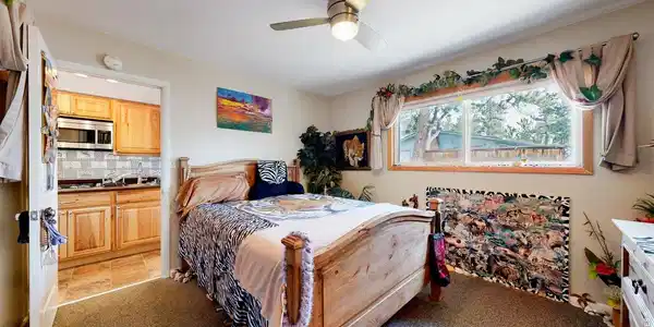 Image 3: Main Bedroom Image 3: Main Bedroom