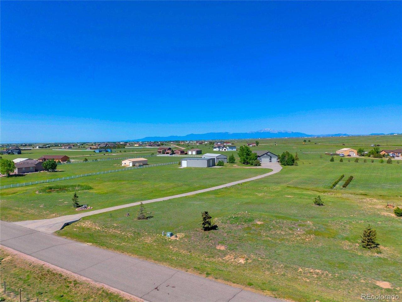 Image 1: Lifestyle compound with 2 huge steel buildings, 5 acres, incredible Peak Views, and EVERY amenity!