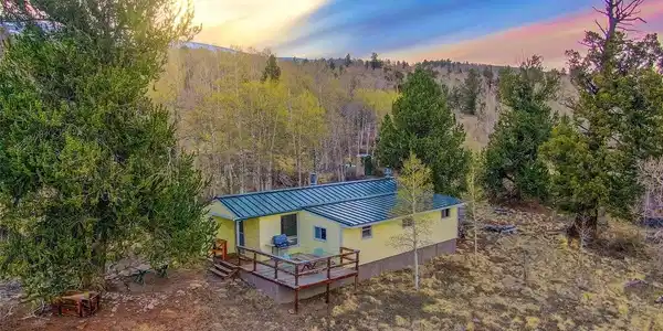 26 Meadow Dr
