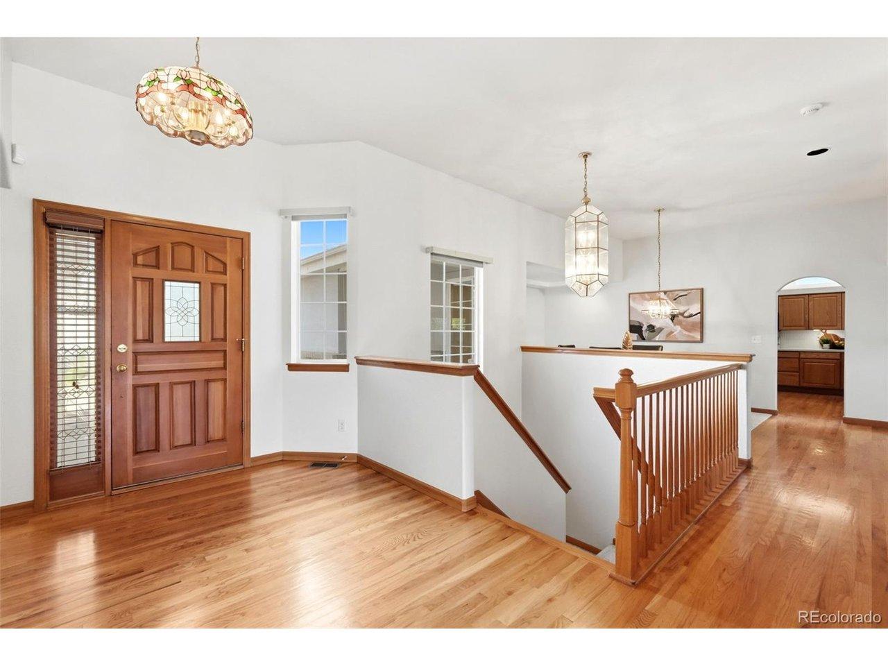 Image 4: Stairs to Basement Image 4: Stairs to Basement