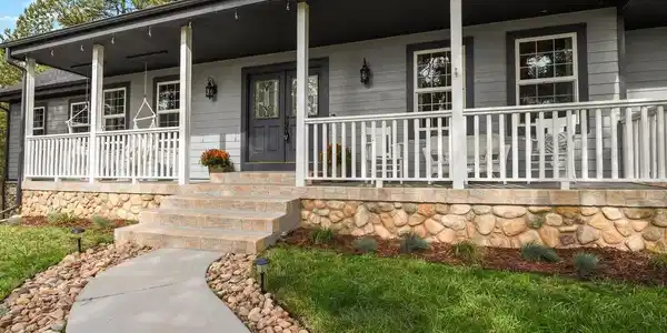 Image 3: Front Porch Image 3: Front Porch