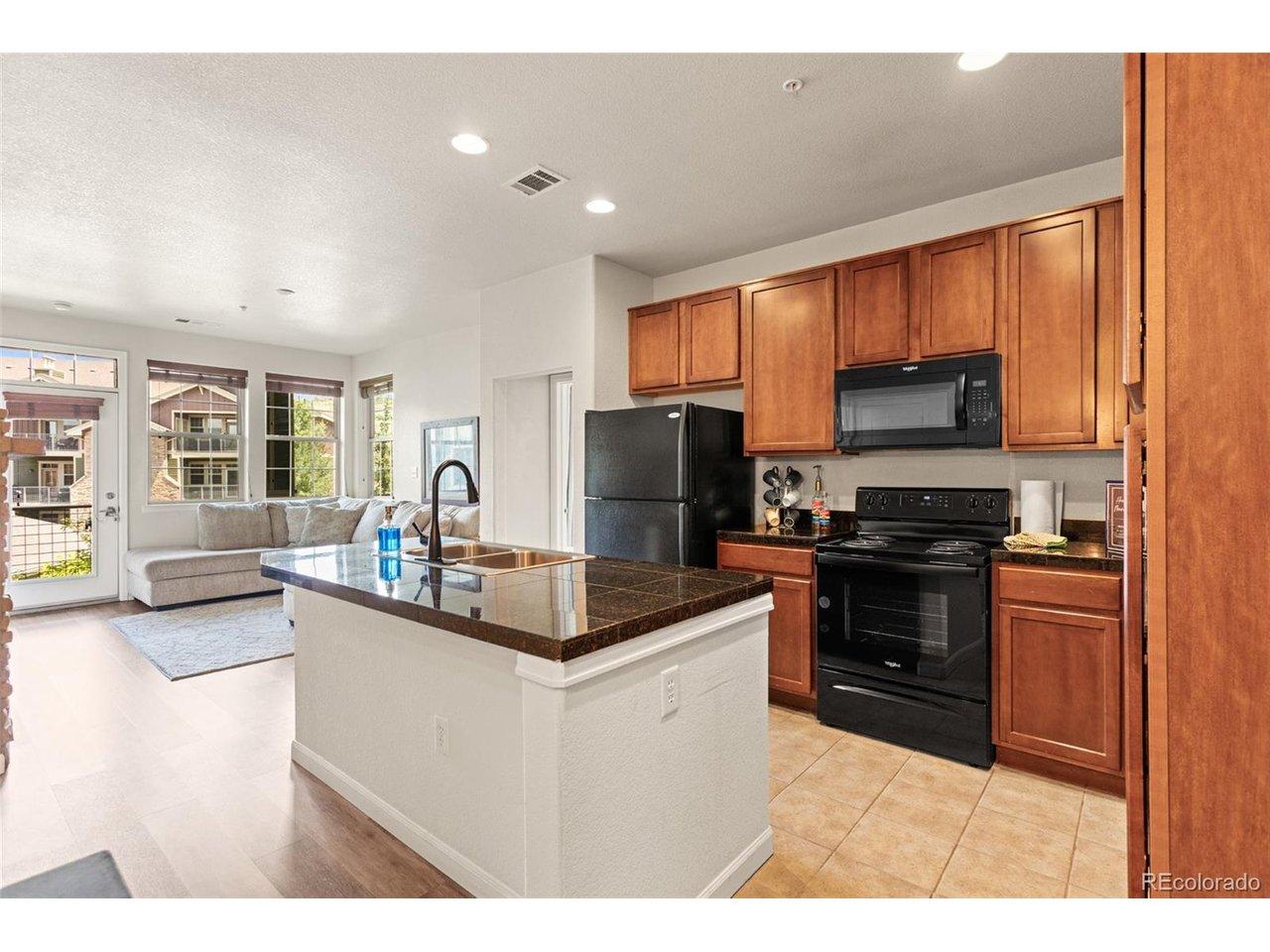 Image 2: Kitchen Image 2: Kitchen