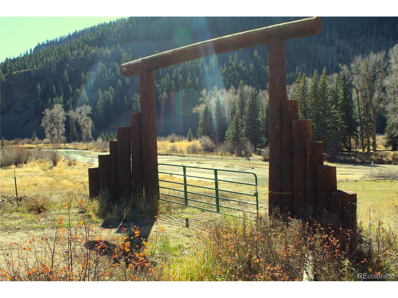 Image 2: Entrance gate.