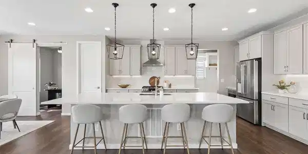 Image 2: Kitchen, from great room Image 2: Kitchen, from great room