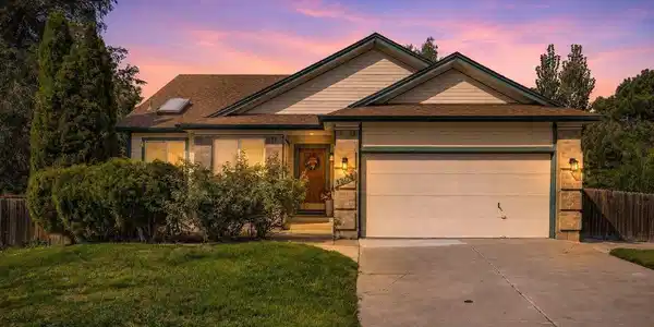 Image 2: Welcome to 1305 Eastmeadow Court! Image 2: Welcome to 1305 Eastmeadow Court!